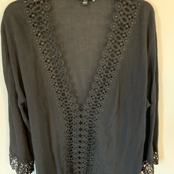 Ellen Weaver Tunic with lace size large - Picture 11 of 13